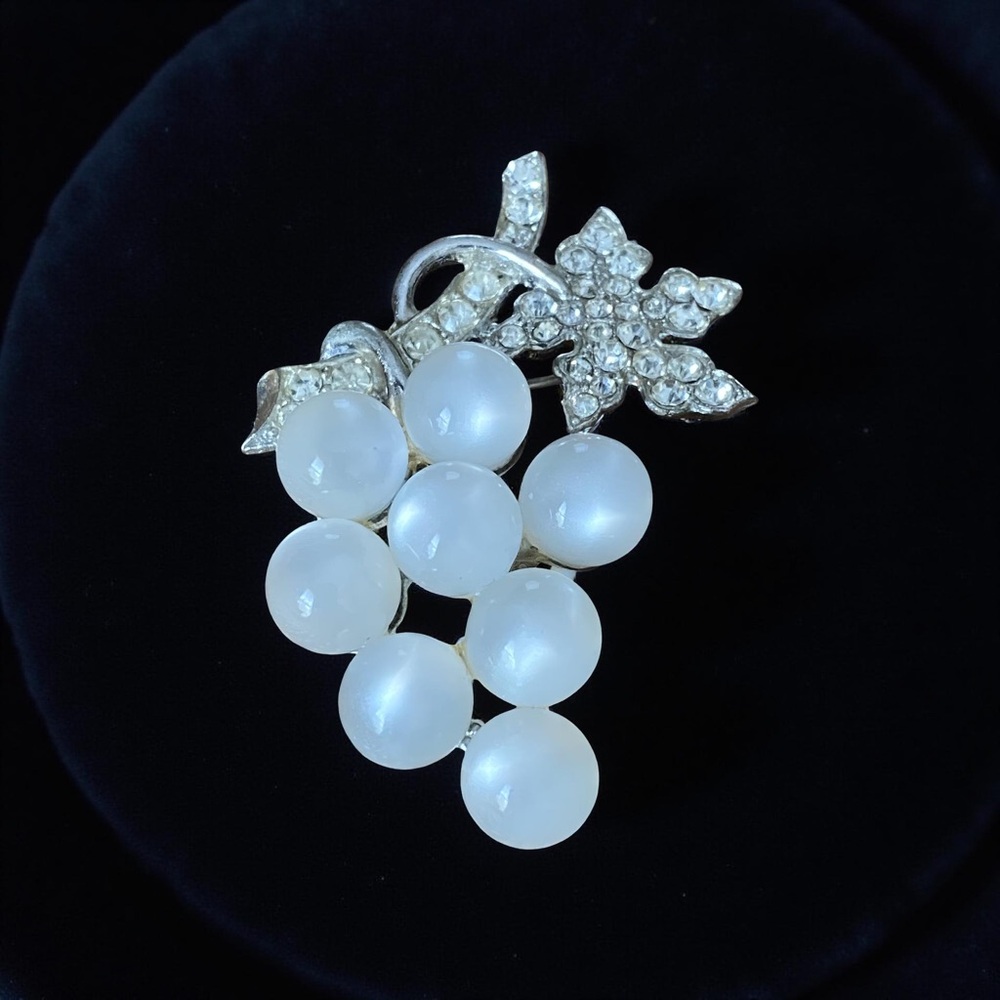 Elegant Silver and White Lucite Brooch with Crystal Accents